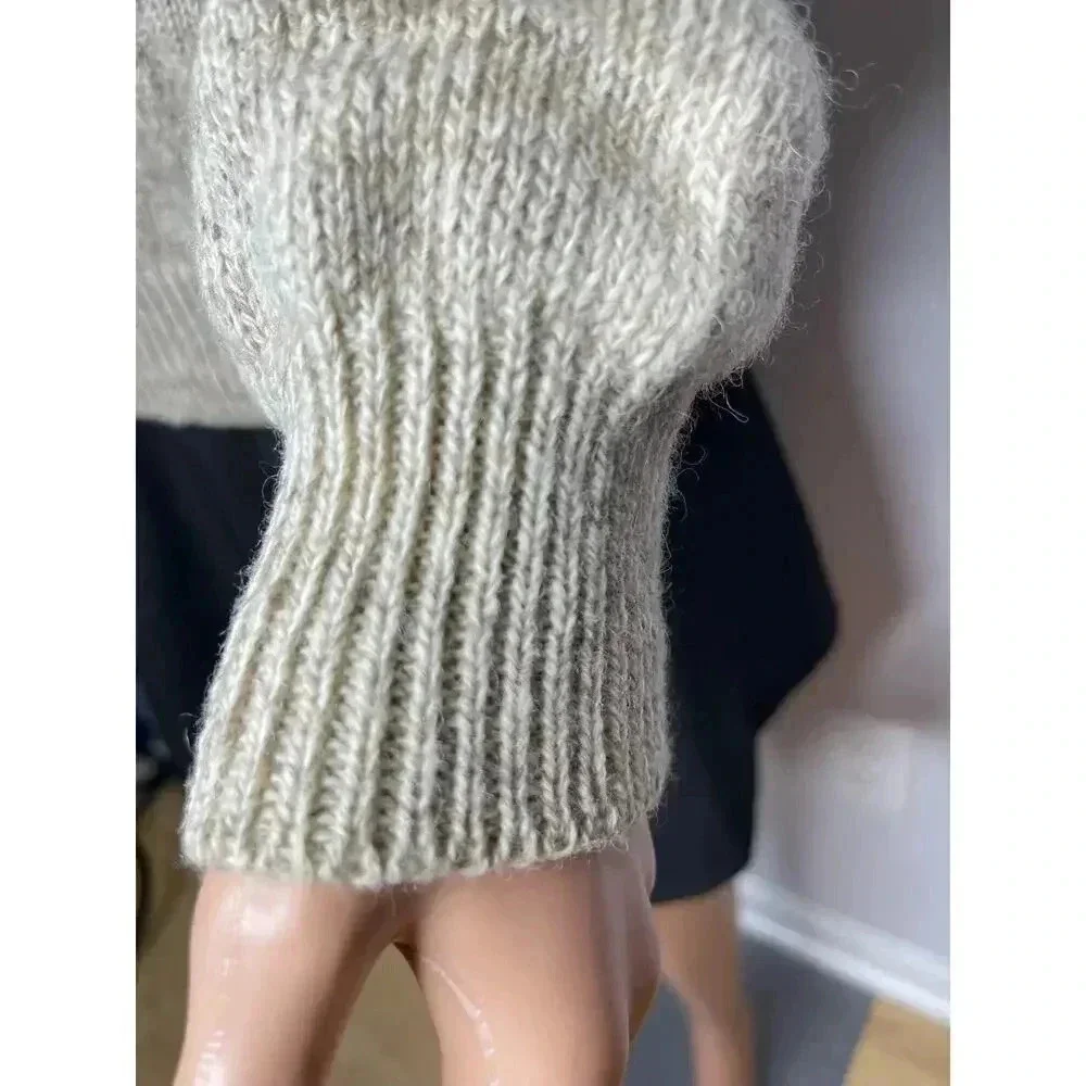 Eddie Bauer women’s Wool country Floral knit crewneck sweater wool blend size M